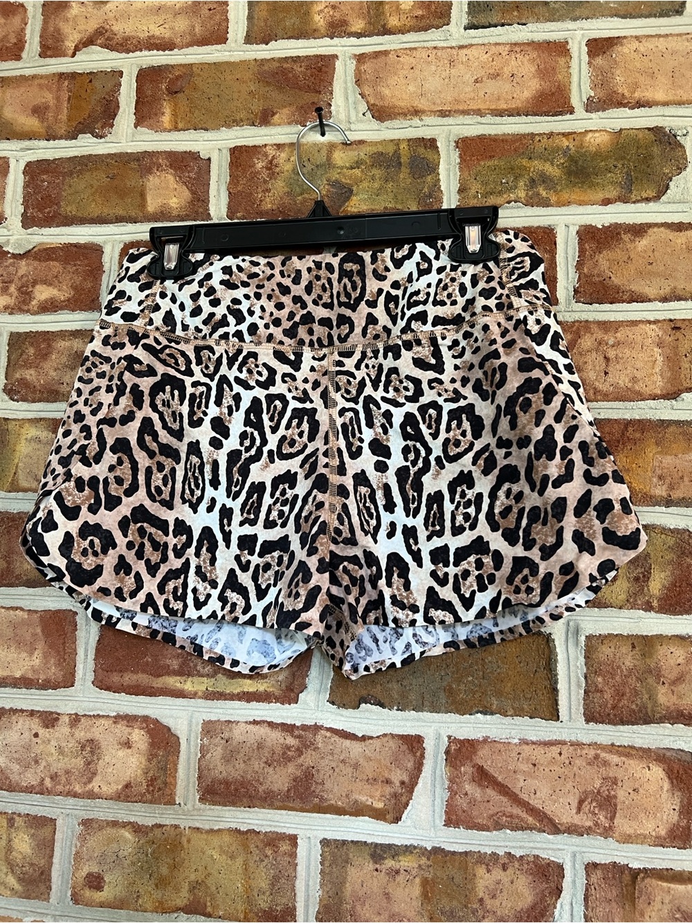 Greyson Leopard-Print Athletic Shorts - Tan & Black. Small